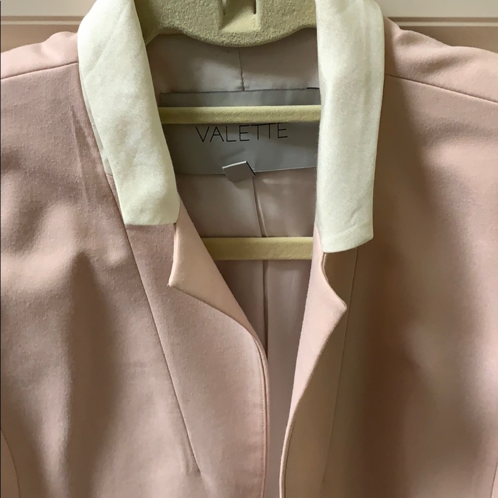Blazer - Picture 2 of 3